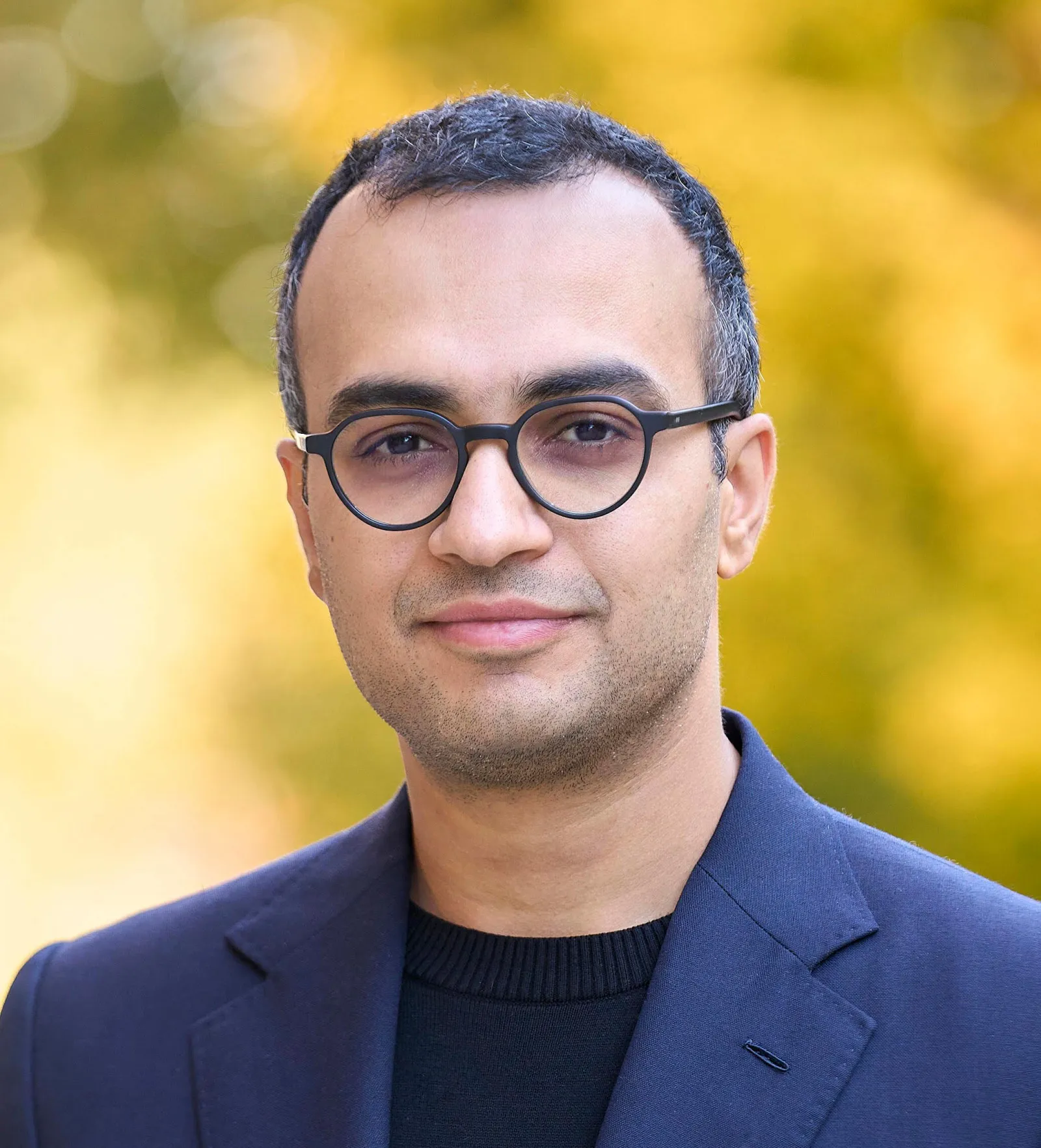 Madhav Khosla headshot